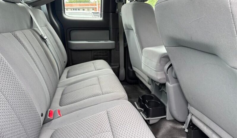 
								2013 Ford F-150 STX full									