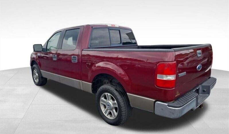 
								2005 Ford F-150 XLT full									