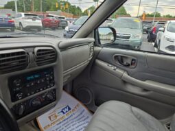 
										2003 GMC Sonoma SLS full									