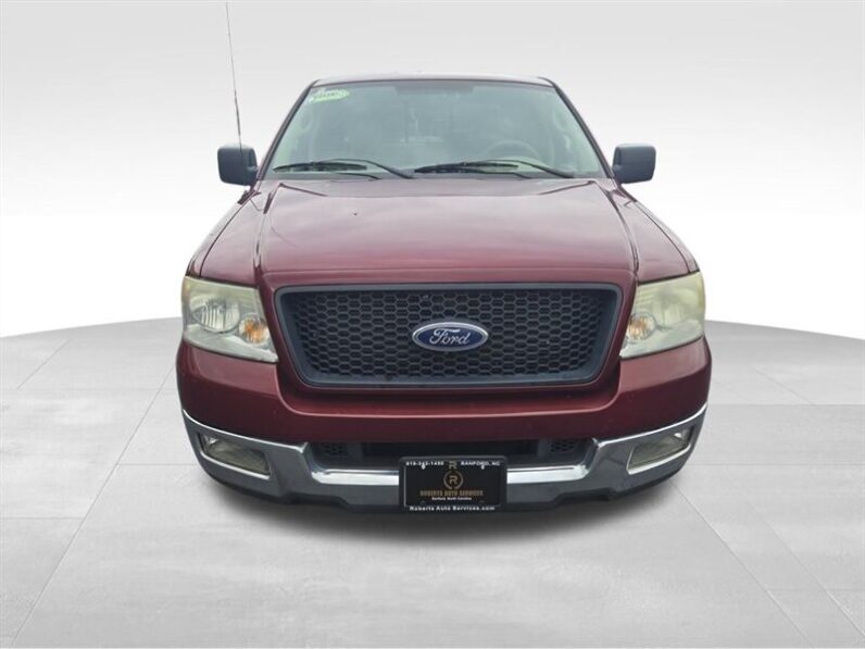 
								2005 Ford F-150 XLT full									