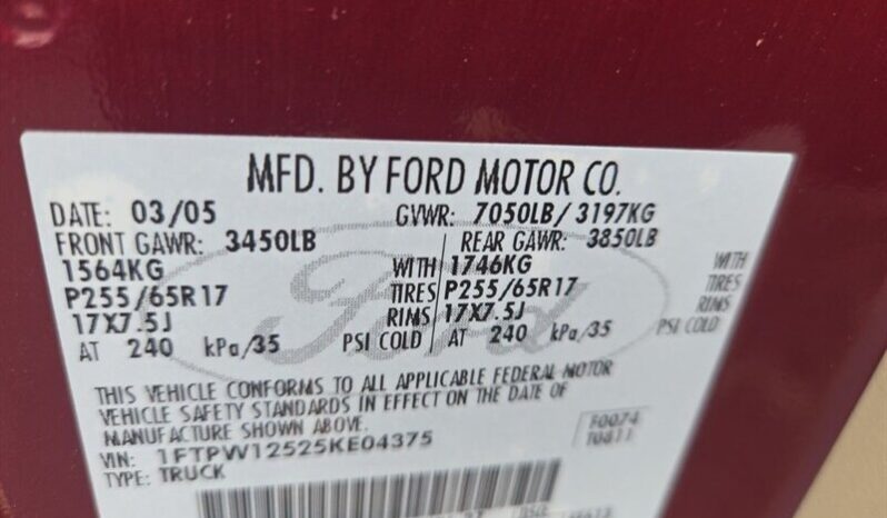 
								2005 Ford F-150 XLT full									