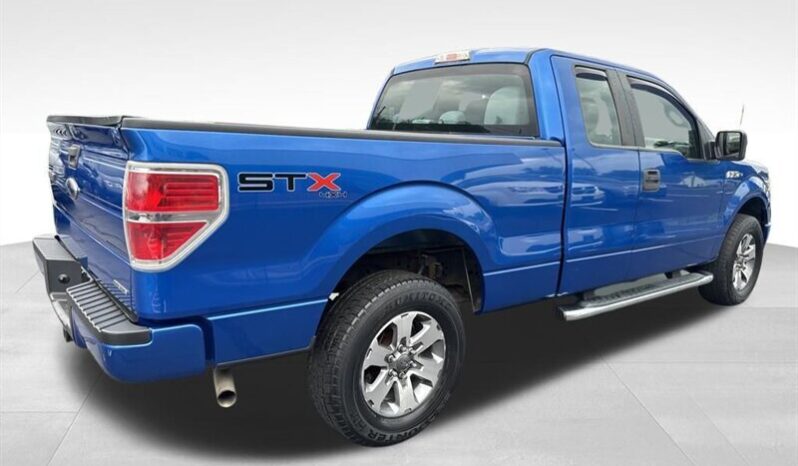 
								2013 Ford F-150 STX full									