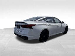 
										2022 Nissan Altima 2.5 SR full									