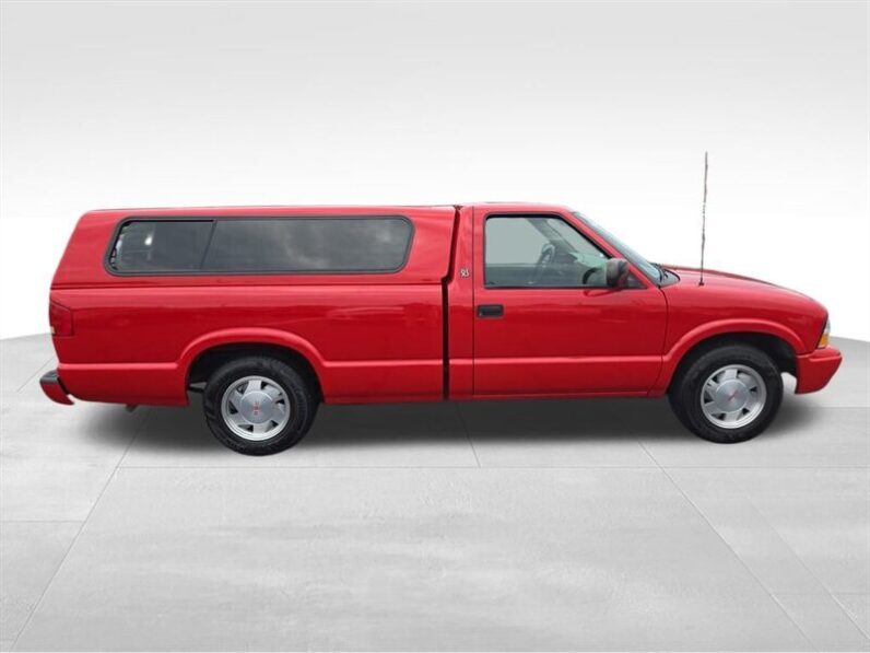 
								2003 GMC Sonoma SLS full									