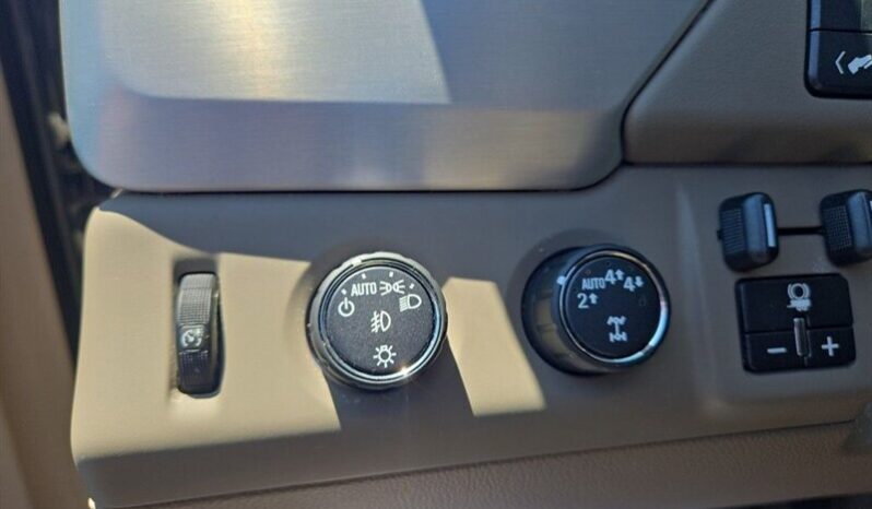 
								2018 GMC Yukon SLT full									