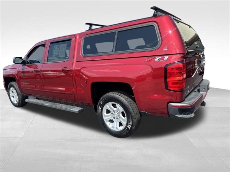 
								2018 Chevrolet Silverado 1500 LT LT2 full									