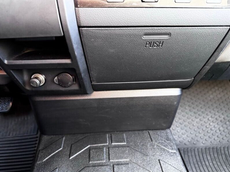 
								2010 Toyota Tundra Grade V6 full									