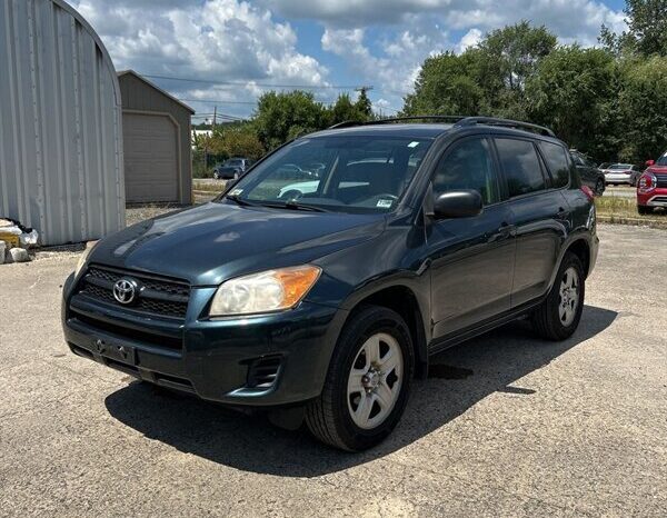 
								2011 Toyota RAV4 Base full									