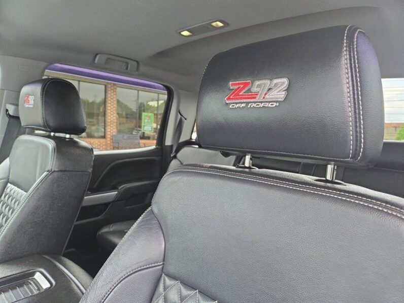 
								2018 Chevrolet Silverado 1500 LT LT2 full									