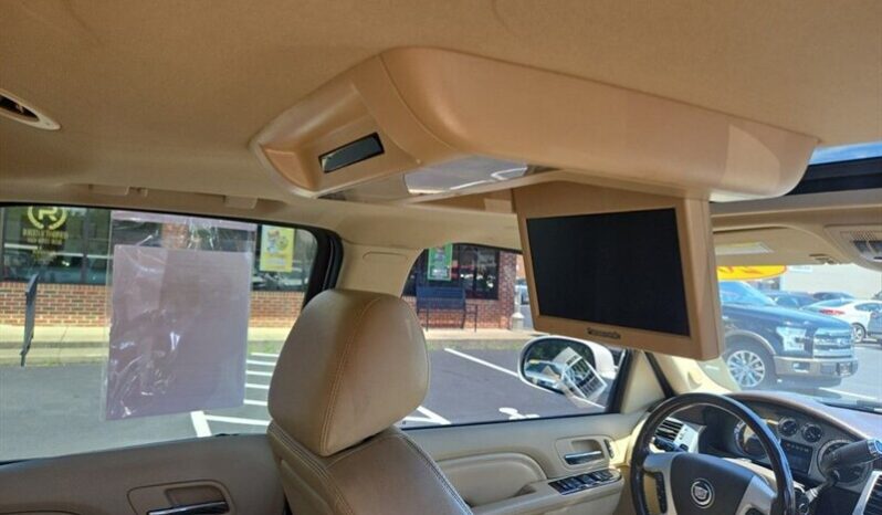 
								2012 Cadillac Escalade Luxury full									