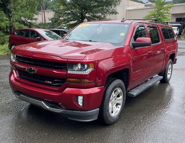 
								2018 Chevrolet Silverado 1500 LT LT2 full									