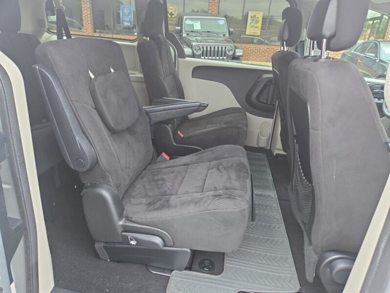 
								2011 Dodge Grand Caravan Mainstreet full									