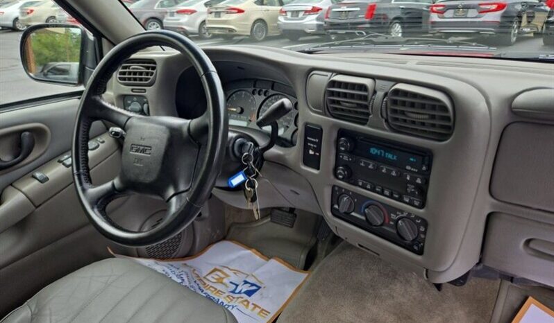 
								2003 GMC Sonoma SLS full									