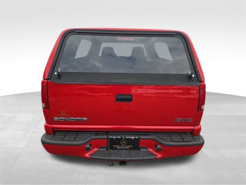 
								2003 GMC Sonoma SLS full									