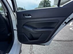 
										2022 Nissan Altima 2.5 SR full									