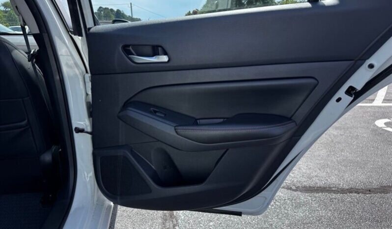 
								2022 Nissan Altima 2.5 SR full									