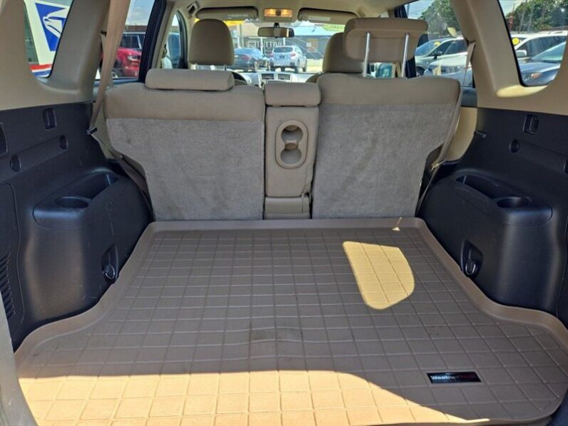 
								2011 Toyota RAV4 Base full									