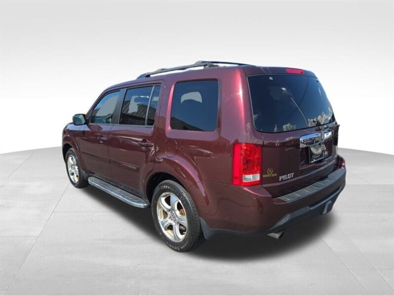 
								2015 Honda Pilot EX-L full									