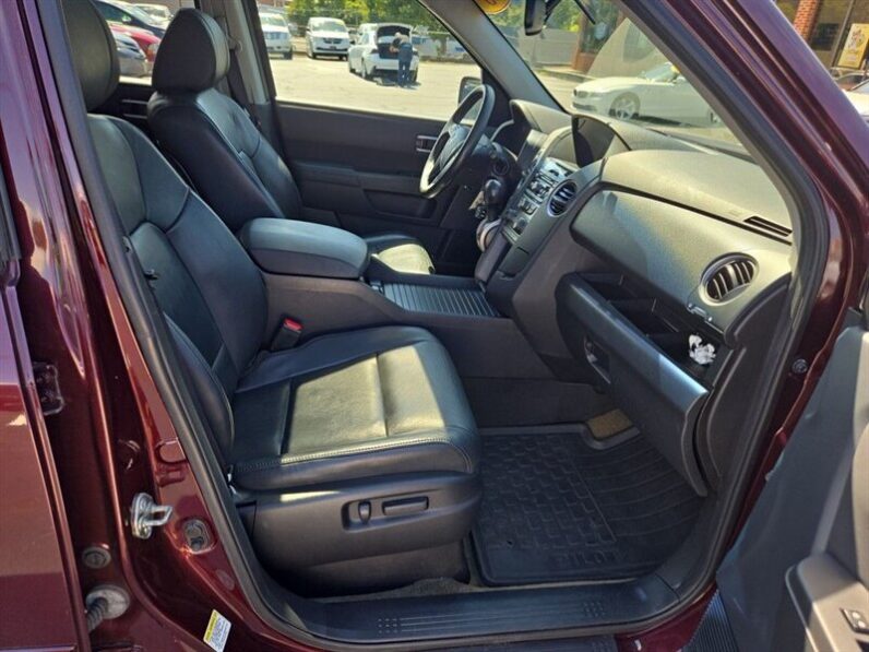 
								2015 Honda Pilot EX-L full									