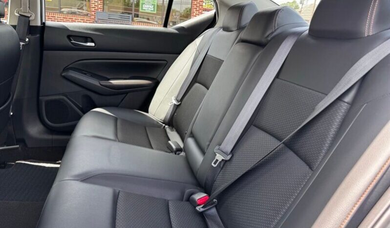 
								2022 Nissan Altima 2.5 SR full									