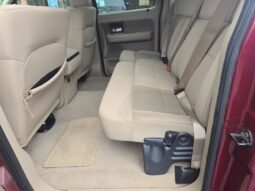 
										2005 Ford F-150 XLT full									