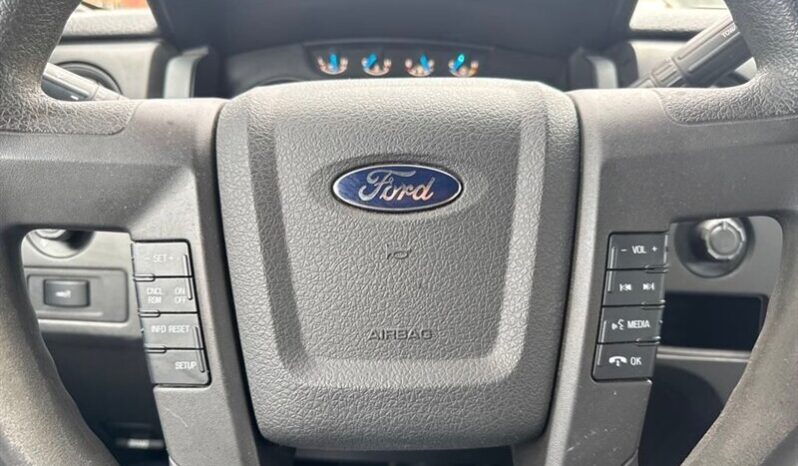 
								2013 Ford F-150 STX full									