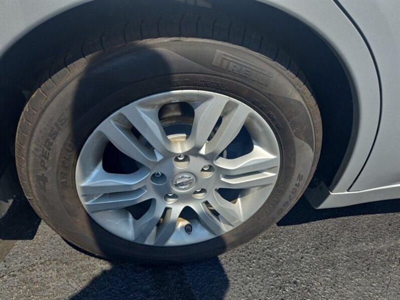 
								2012 Nissan Altima 2.5 S full									