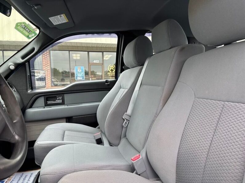 
								2013 Ford F-150 STX full									