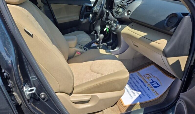 
								2011 Toyota RAV4 Base full									