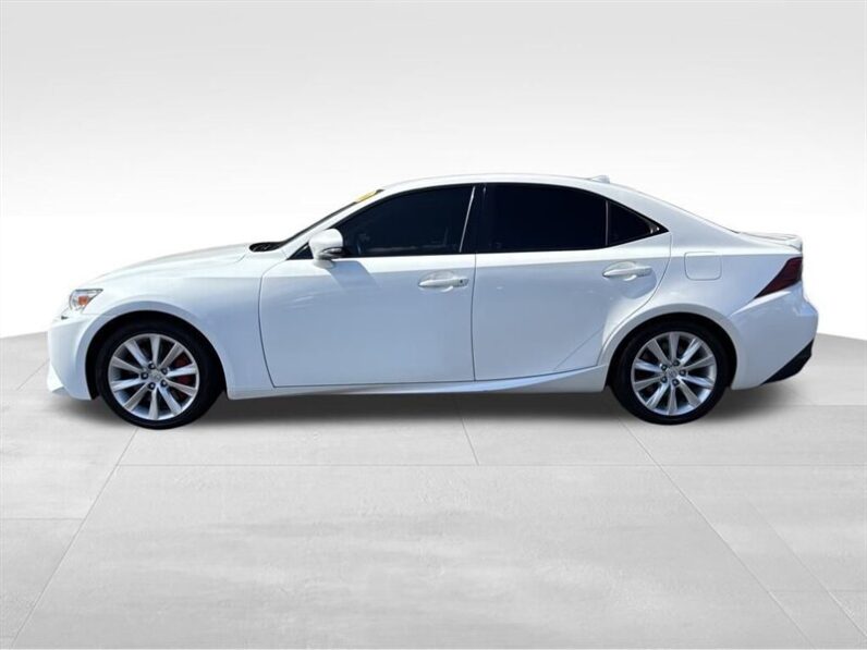 
								2016 Lexus IS 200t 200t full									
