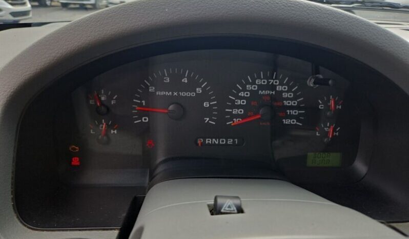
								2004 Ford F-150 XLT full									