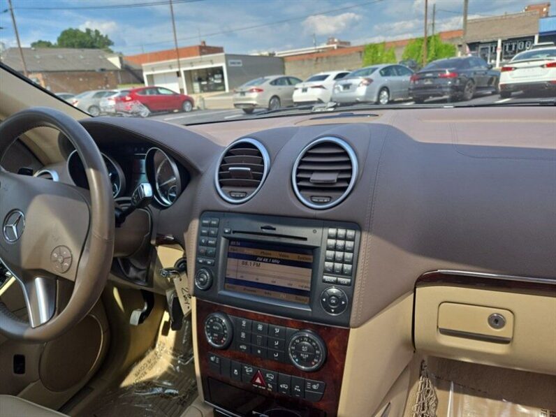 
								2012 Mercedes-Benz GL-Class GL 450 4MATIC® full									