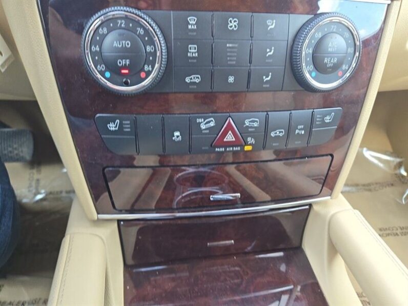 
								2012 Mercedes-Benz GL-Class GL 450 4MATIC® full									