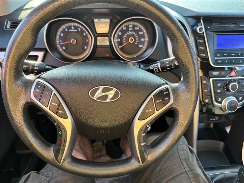 
								2014 Hyundai ELANTRA GT Base full									