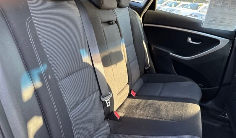 
								2014 Hyundai ELANTRA GT Base full									