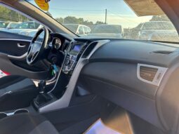 
										2014 Hyundai ELANTRA GT Base full									