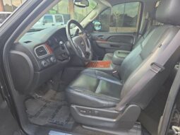 
										2013 Chevrolet Avalanche LTZ full									