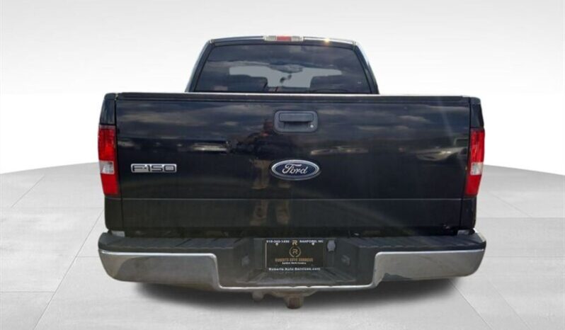 
								2004 Ford F-150 XLT full									
