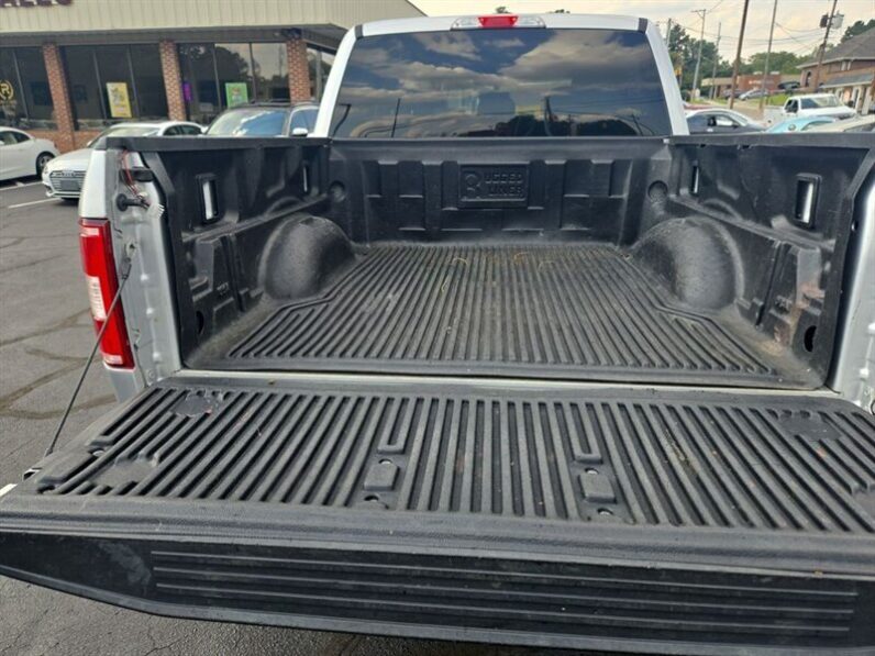 
								2019 Ford F-150 XLT full									