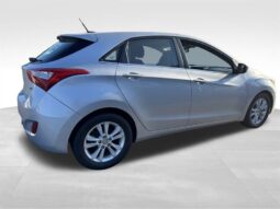 
										2014 Hyundai ELANTRA GT Base full									