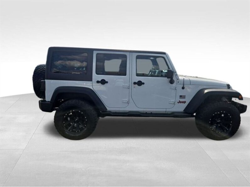 
								2014 Jeep Wrangler Unlimited Unlimited Sport full									