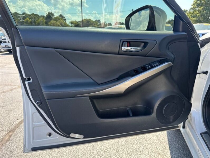 
								2016 Lexus IS 200t 200t full									