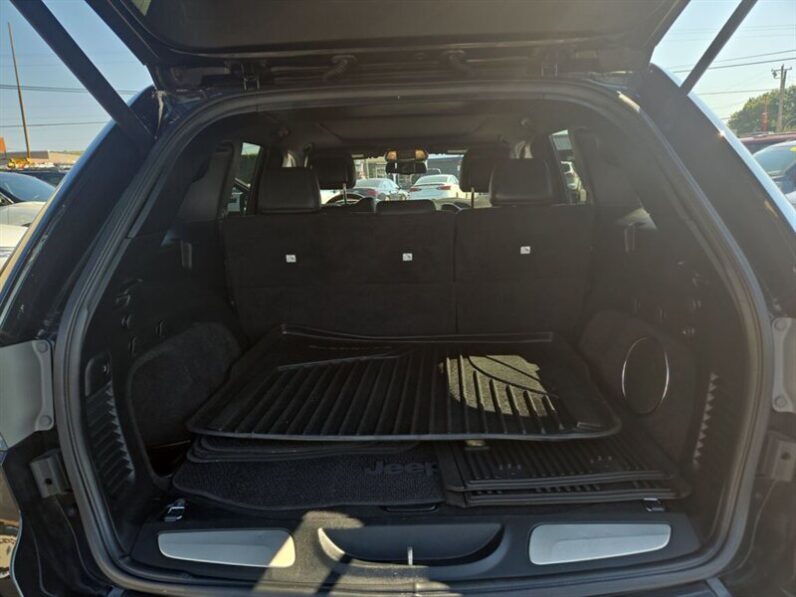 
								2015 Jeep Grand Cherokee Summit full									