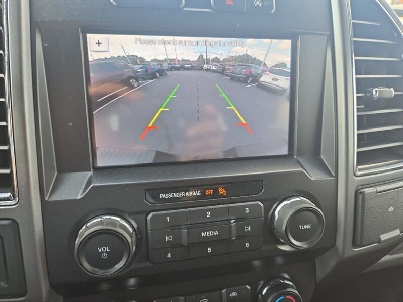 
								2019 Ford F-150 XLT full									