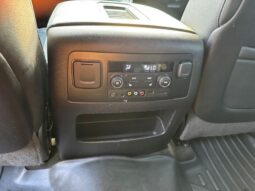 
										2016 GMC Yukon SLT full									