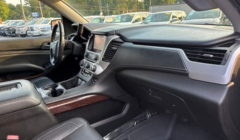 
								2016 GMC Yukon SLT full									