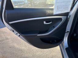 
										2014 Hyundai ELANTRA GT Base full									