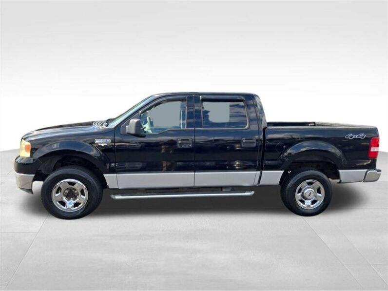 
								2004 Ford F-150 XLT full									
