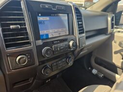 
										2019 Ford F-150 XLT full									