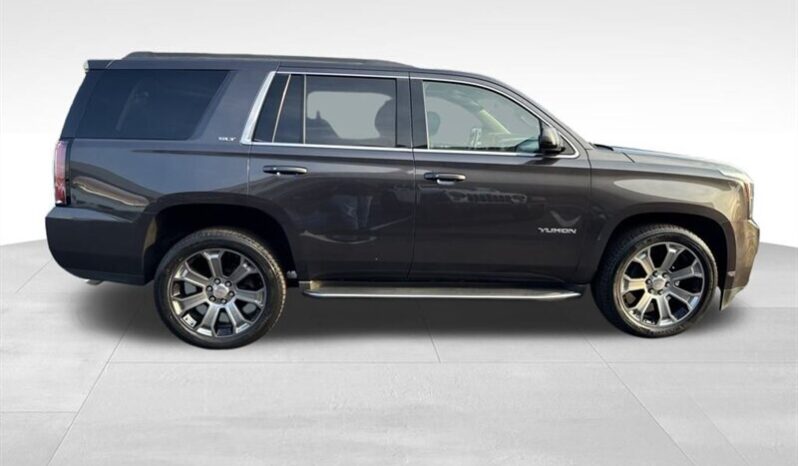 
								2016 GMC Yukon SLT full									